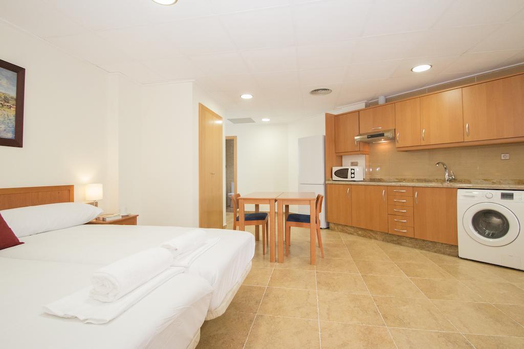 Viveros Apartments Valencia Room photo